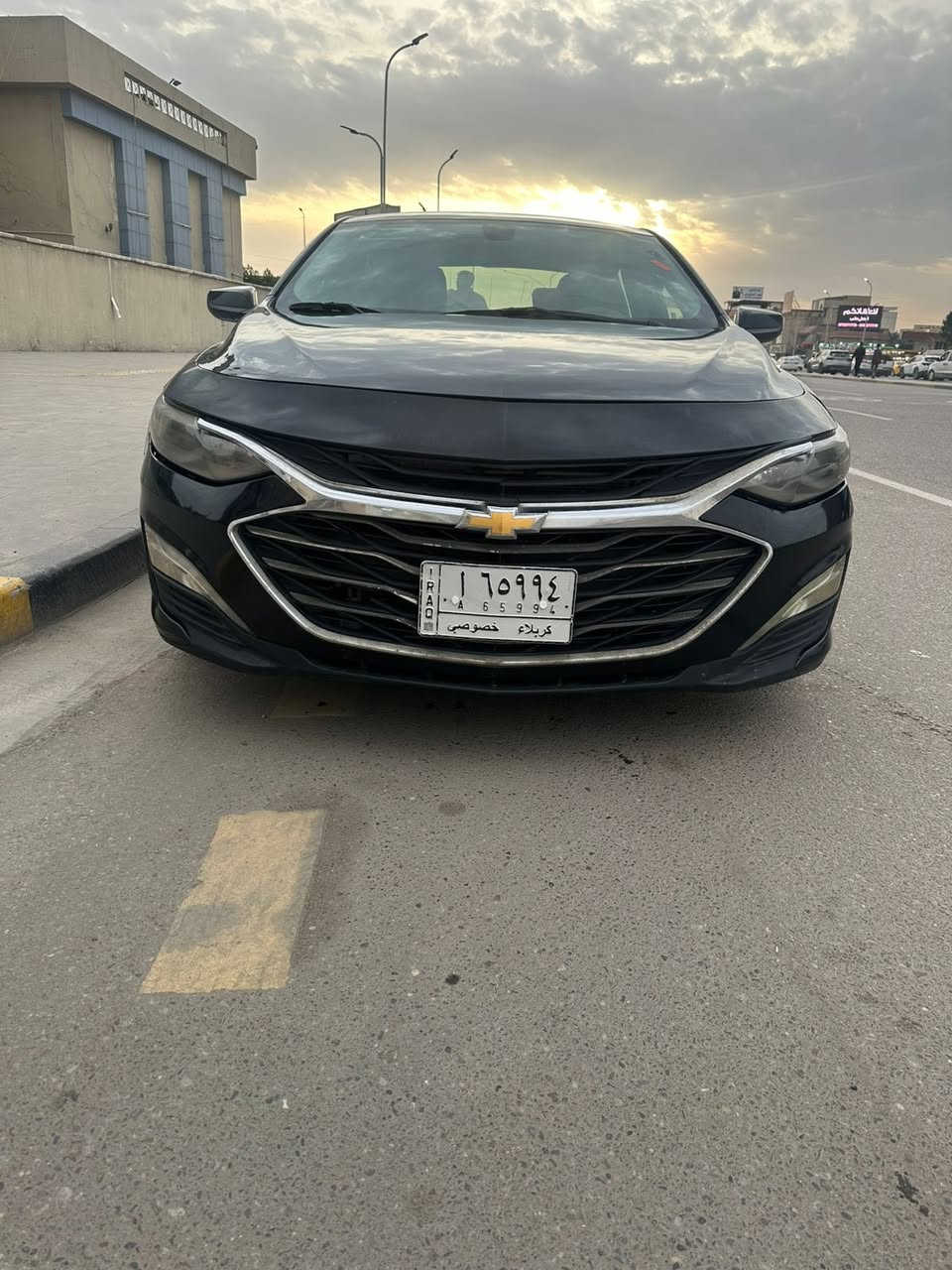 ماليبو 2020 امريكي
ماشيه 100 تقريبا 
حادثه جاملق خلفي تقرير يبن التفاصيل مرفق بالصور
مكانه البصرة / حي الرساله / كازنو البنان
سعرها 95 ورقه ، مجال بسيط حك الجيه 
السيارة معوقين كربلاء راعيه موجود و خوش ادمي 
***********
***********
