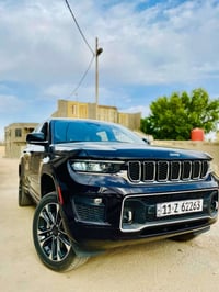 جيب شيروكي للبيع موديل 2023 وارد أمريكي رقم بغداد السيارة بأسمي للاستف...