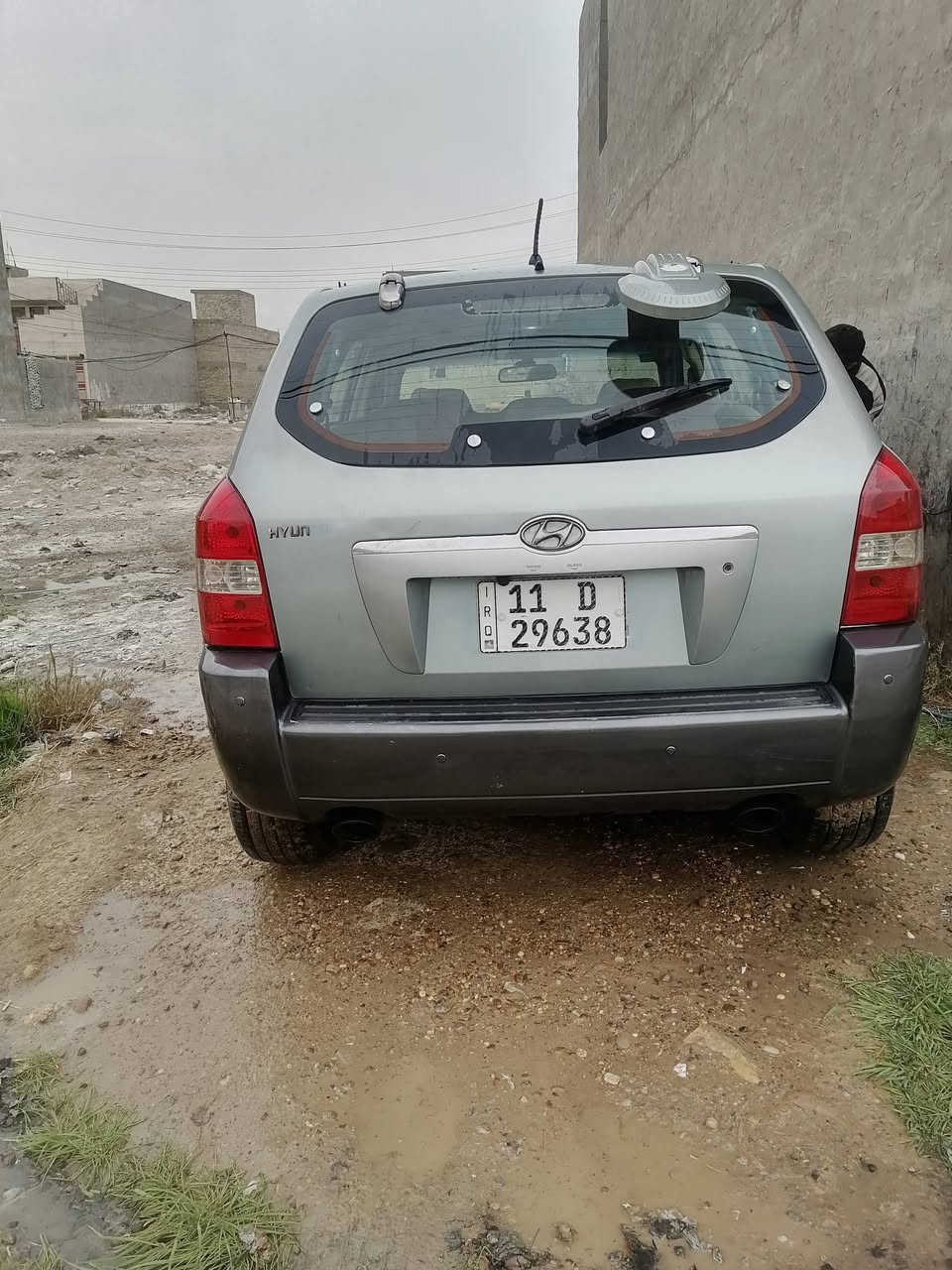 السلام عليكم للبيع توسان ٢٠٠٦ بغداد حادث باب الأمامي مصبوغه احزام فول ماعدا بصمه بيه مشط استيرن كير مكينه مكفولات تبريد رقم بغداد انكليزي بسمي مكان سياره بغداد واتصال على الرقم *********** عارضه ٩٠ وبيه مجال
