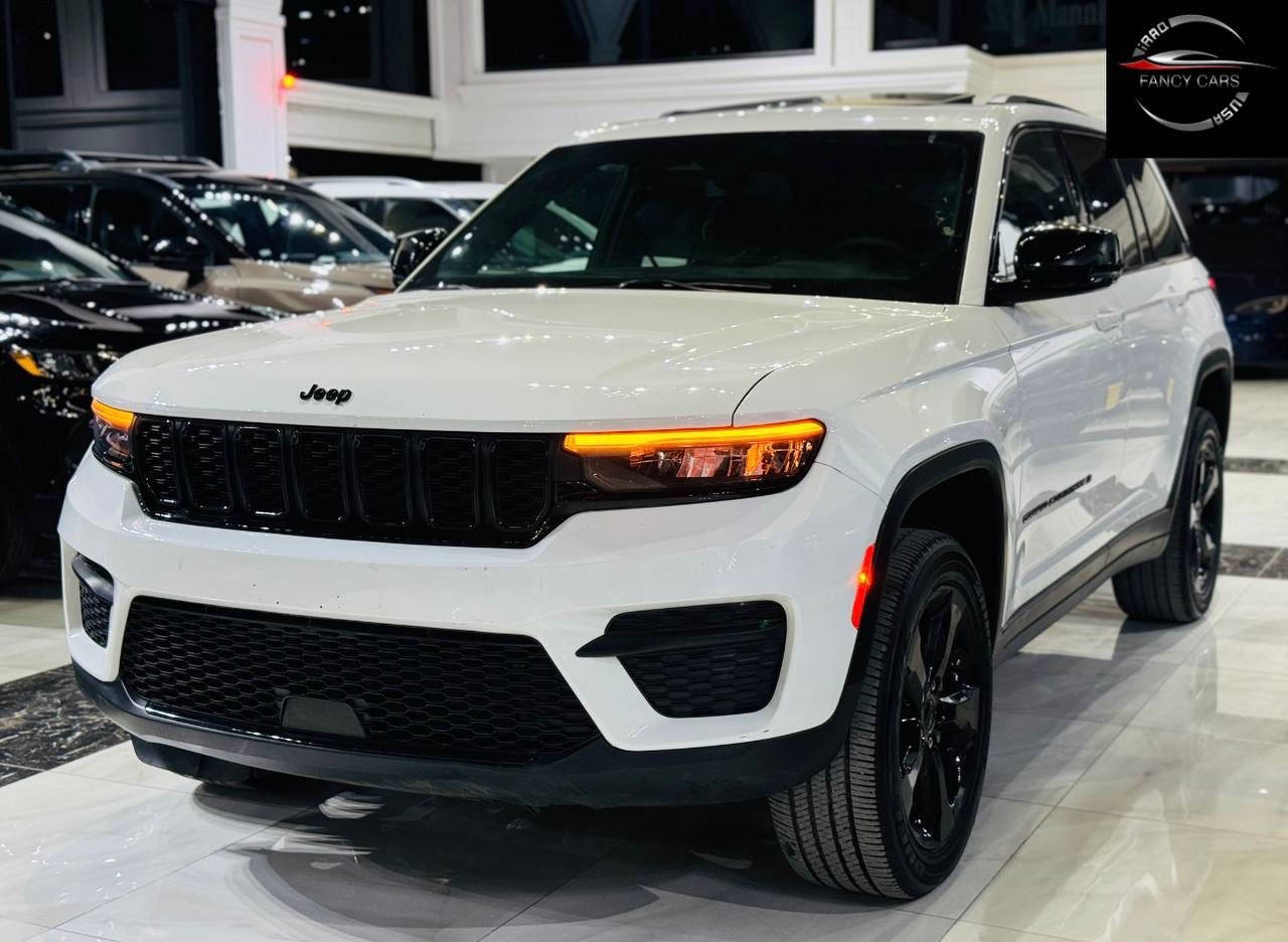 JEEP GRAND CHEROKEE BLACK TOP -2024 ✅  نزل سعر 🔥

عربى/کوردی
جيب
جراند شيروكي, High Altitude, 2024
عدد الأميال : 11,000 ميل
ضرر: بدون صبغ -٣ قطعة بدل بيلادي
سلندر: 6 سلندر
محرک: 3.6
السعر / 30,500$🔥 
الكاميرا الخلفية - صندوق كهربائي  - تدفئة المقاعد - فتحة السقف - بصمة - شاشة - مراقبة النقطة العمياء - 8 وسادة هوائية - مصابيح زينون الأمامية - المصابيح الأمامية ليد - تدفئة مقود القيادة - أبل كاربلاي - 4x4 - رادار - تحذير من الاصطدام الأمامي - الضوء العالي التلقائي

📍العنوان: اربيل  -  شركة فانسي كارس
   شارع  ١٠٠م مقابل كورد نفت

☎️-0750-511-05-05
☎️-0776-511-05-05

******
جیپ
گراند شیرۆکی, High Altitude, 2024
ماوەی ڕۆیشتن : 11,000 ميل
بۆیاغ: بێ بۆیاغ-٣ پارچةي گوراو بة بيلاد
پستۆن: 6 پستۆن
بزوێنەر: 3.6
 نرخ / 30,500$🔥 
کامێرای دواوە - سندوقی کارەبایی - گەرمکەرەوەی کوشن - سلاید - بەسمە - شاشە - ئاوێنەی ڕادار - 8 پەرەشووت - لایتی پێشەوەی زینۆن - لایتی پێشەوەی لید - سوکان هیتەر - ئەپڵ کارپلەی - 4x4 - ڕادار - ئاگاداری بەریەککەوتنی پێشەوە - فوول لایتی ئۆتۆماتیک

‏Rear Camera - Electric Tailgate - Seat Heating - Sunroof - Keyless Entry - Screen - Blind Spot Monitor - 8 Airbags - Xenon Headlights - LED Headlights - Heated Steering Wheel - Apple Carplay - 4x4 - Radar - Forward Collision Warning - Auto High Beam

📍  ناونیشان: هەولێر کۆمپانیای فانسی کارس 
        شەقامی ١٠٠م بەرامبەر كورد نفت

☎️-0750-511-05-05
☎️-0776-511-05-05
