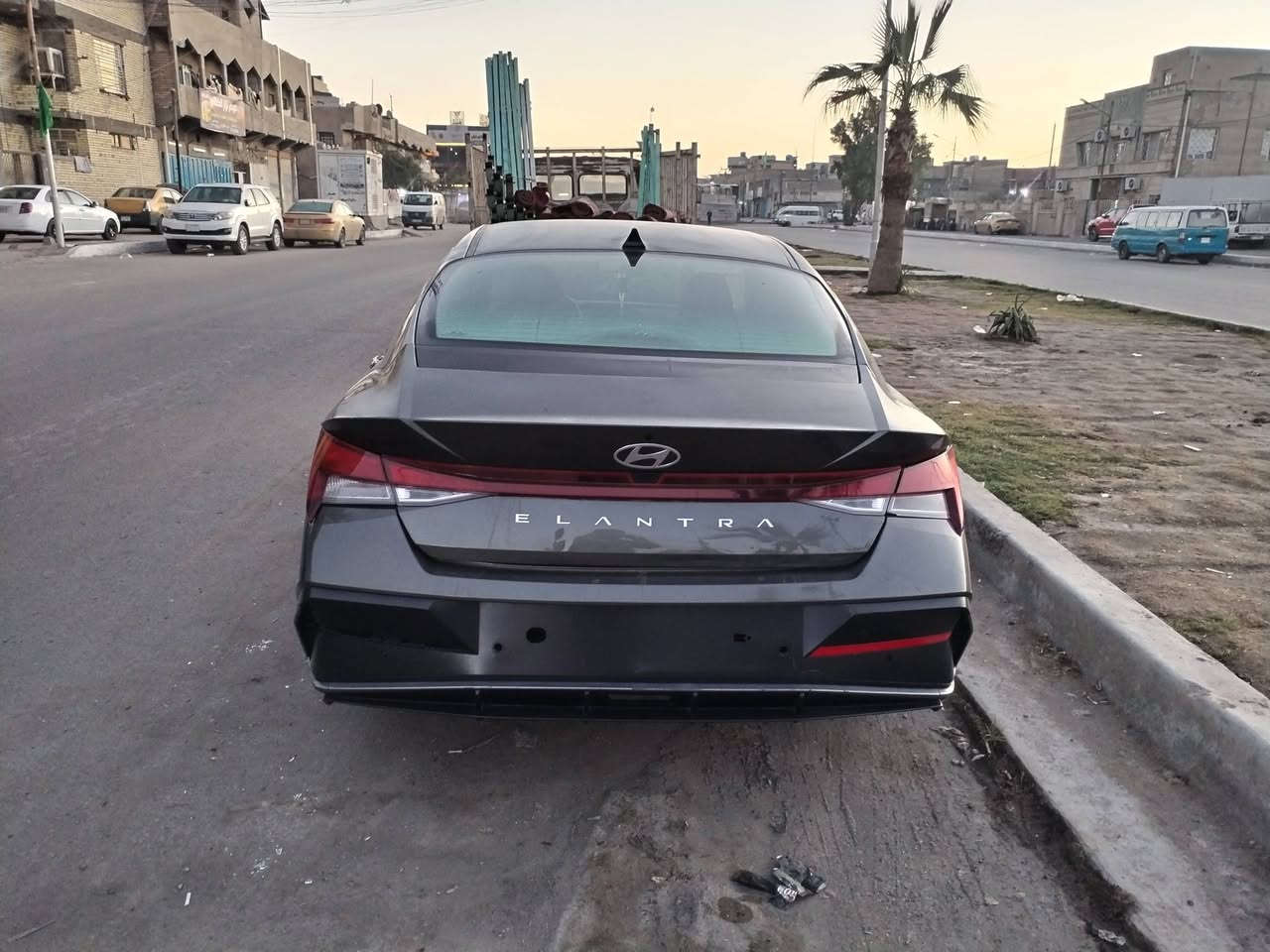 #مستعحل_على_البيع⬇️

النترا موديل 24 جديده لوك وارد أمريكي حادث خلفي بسيط بدون ايرباك تبديل قطعه وحده فقط نفس الون (باب خلفي) وتصليح الجاملغ الخلفي، اي نقص مابيها، نقصها بس تشد غراضها وكلهن موجودات بالبيت، ومستعجل على البيع والشراء فقط خلي يتصل وبسعر مناسب والله، بغداد مدينه الصدر. 

***********
