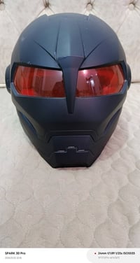 خوذة دراجة مستعمله قليل ماركة معروفة انطي سعرك وبالعافية 07808169755