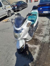 من رخصة صاحب الكروب المحترم سيام R120 كوم حديد ابيع بس فتحه سويج ٢٠٠ و...