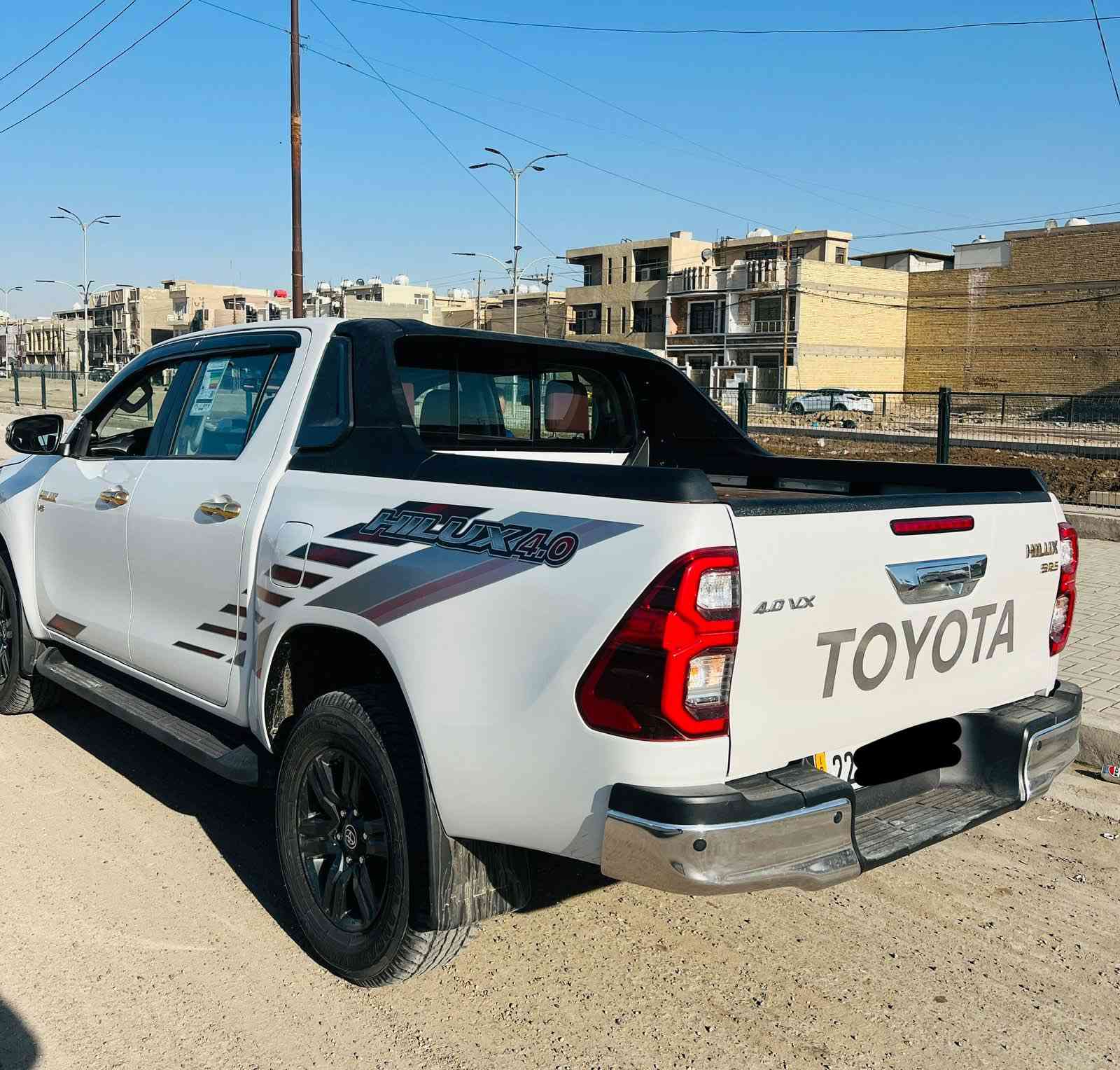 تويوتا هايلوكس 2024
V6 
مكفوله كفاله عامه
فول مواصفات - ماشيه 16 الف
المواصفات:
 + حساس أمامي وخلفي..
شاحن وايرلس +مثبت سرعة 
مانع انزلاق + كاميرا خلفية + شاشة كبيرة.
هوك أمامي 
 السعر : 385 وقابل للتفاوض
• المكان: بغداد - السيدية 
 للاستفسار: ***********
