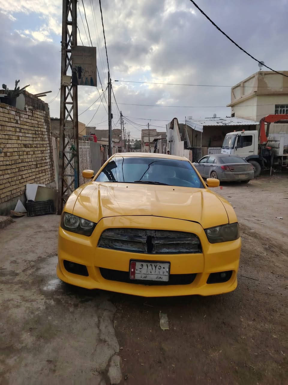 السلام عليكم جارجر12للبيع حداديةامامية وخلفية تخم تاير تبريد ثلج داخل جديد مكينة خير من الله كير بداية تورباين بي السيارة مكفولة من العيب الشرعي واصوليات بيها تكم امامية متعورة بدون لاكص ولا تبديل وشوية من القمارة السيارة مصفرة هيئة وغرامات خطها حلة  بغداد مستعجل على بيعتها 
السعر 125 الرقم***********
