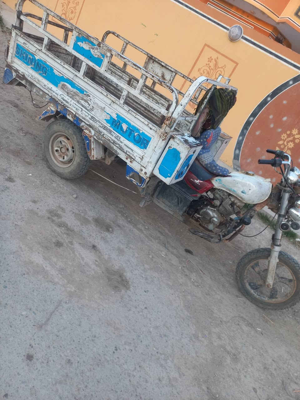 السلام عليكم ستوته البيع موديل 16 كامله مكمله كفاله عامه سعر 900 وبيهه مجال العنوان بعقوبه تقاطع ساده رقم ***********
