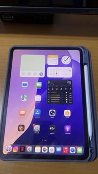 آيباد برو 11 • ٢٥٦ جيجا • قلم