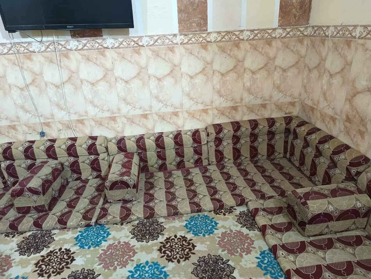 جلسه عربيه ديوان للبيع مستعمل نضيف و جديد اي ضرر ما بي 30 قطعه 
السعر:150 وبي مجال.              العنوان: كربلاء الشراي يدخل خاص


**إذا كنت صاحب هذا الإعلان وتريد حذفه لأي سبب، رجاءا أرسل رسالة إلى الدعم الفني**