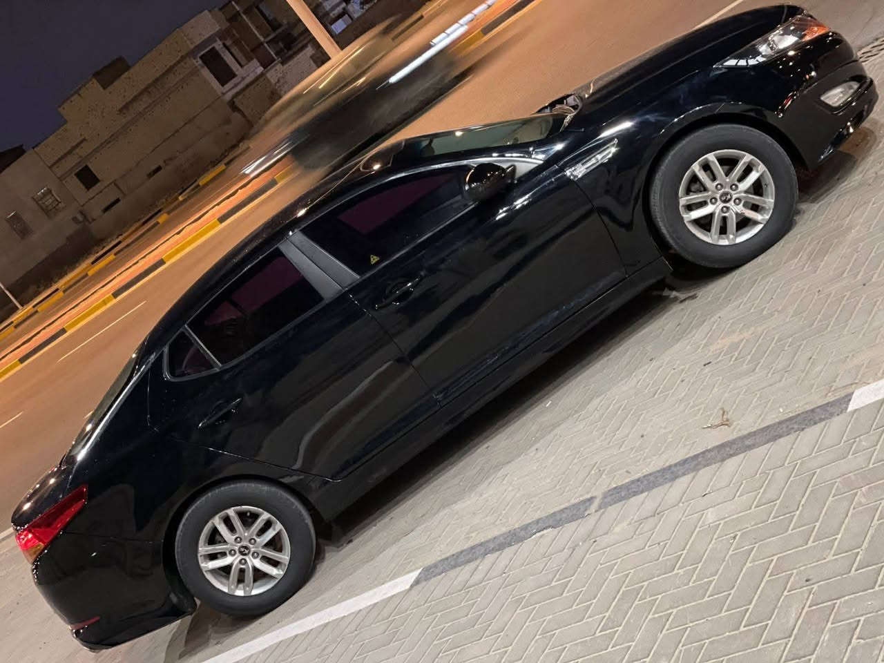 سلام عليكم
كيا أوبتيما موديل 2014 

أدوات أدوات كصه جنطه 

بانزين دوش 

دواخل عسلي 

شاشه بلاد 

كأمره شغاله 

كشنات جلد لونين 

تتفه تبريد كشنات 

تخم تاير جديد 

حداده زيرو

تبريد ثلج  🧊 

زنون بلاد 

دخول جديد صالها يومين 

ارقام وسنويه كامله 

سياره على وضع الشركه

المكان البصره ***********
