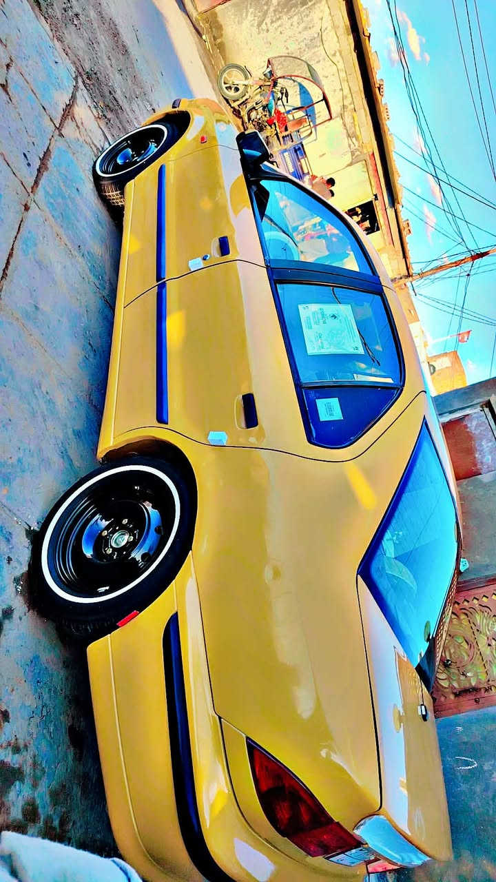 السلام عليكم مرخصت مدير الكروب والأعضاء سياره سمند للبيع موديل 2012 رقم بغداد سنويه غير ساقطه سياره مكفوله من صبغ وضربه قويه جاهزه من مكينه وكير وحداديه وتبريد كهربائيات كله شغاله منضومه غاز بانزين مكان السياره نجف رقم راعيهه *********** غير متواجد علا الفيس
