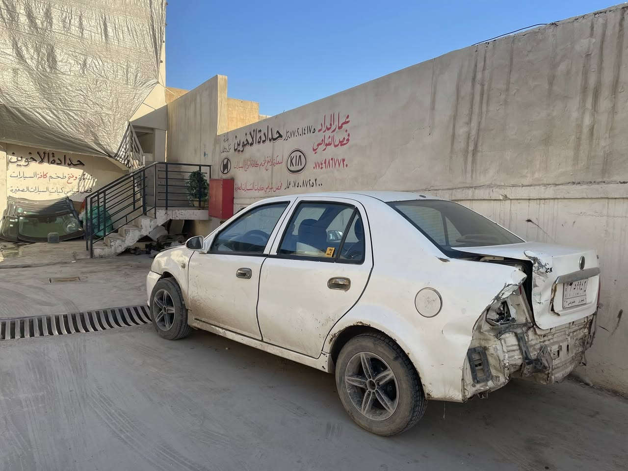 للبيع 2013كيرشرط محرك بي اثر دخان كابون بانزين بدون صبغ السيارة اساسه نضيف السعر 28 وبيها مال للاستفسار التصال على الرقم اسيا ***********كورك***********
