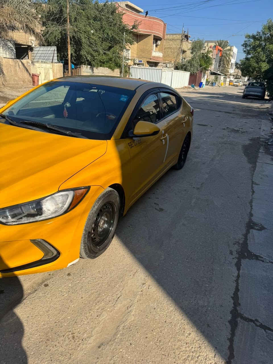 سلام عليكم من رخصت الادمن المحترم 
النترا مديل ١٧امريكي حادث بنيد نفسه لبيل واحد سياره جاهزه من كلشي هزه جديده مصفره هيه بسمي تحويل مباشر مكينه كير تبريد صدر تخم تاير 
جديد مكان سياره بغداد شعب السعر ١٢٥ وبي مجال بصيط 
***********
