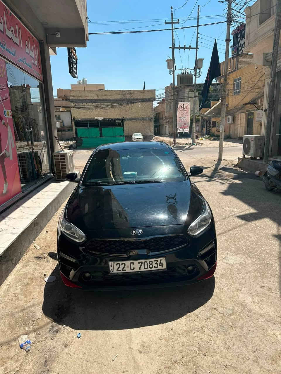 سلام عليكم اخوان سياره مديل 21 سياره جيتي لاين فوال سياره للخير  سعره 145 وبيه مجال شي بصيط حادثه فقط باب وراجع بارد *********** متواجد فقط تصال
