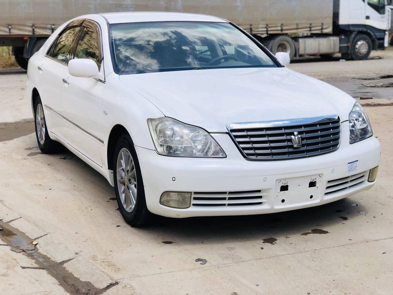 2008 بڕاوە 182 بێدوکەڵ
سەقفی شوشە
برێکی بەستراوە 
ویل نەوتی بیلاد 
ڕۆنی مەکینەی گۆڕاوە 
لە سەیدسادقە 
نرخی ٥٠ $ 
موشتەری تێل بکە 
جوابی کۆمێنت نادەمەوە 
لەگەڵ ڕێزم 
کۆدی نیە 
0750 129 21 52
