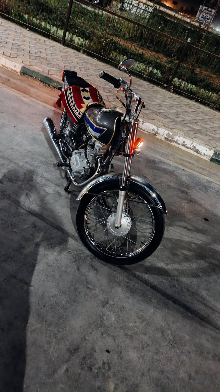 السلام عليكم دراجه للبيع مبدل ولفات  رياضي السعر 500وبيها مجال خاص مموجود ***********1موديل 2021اوراق اصولي
