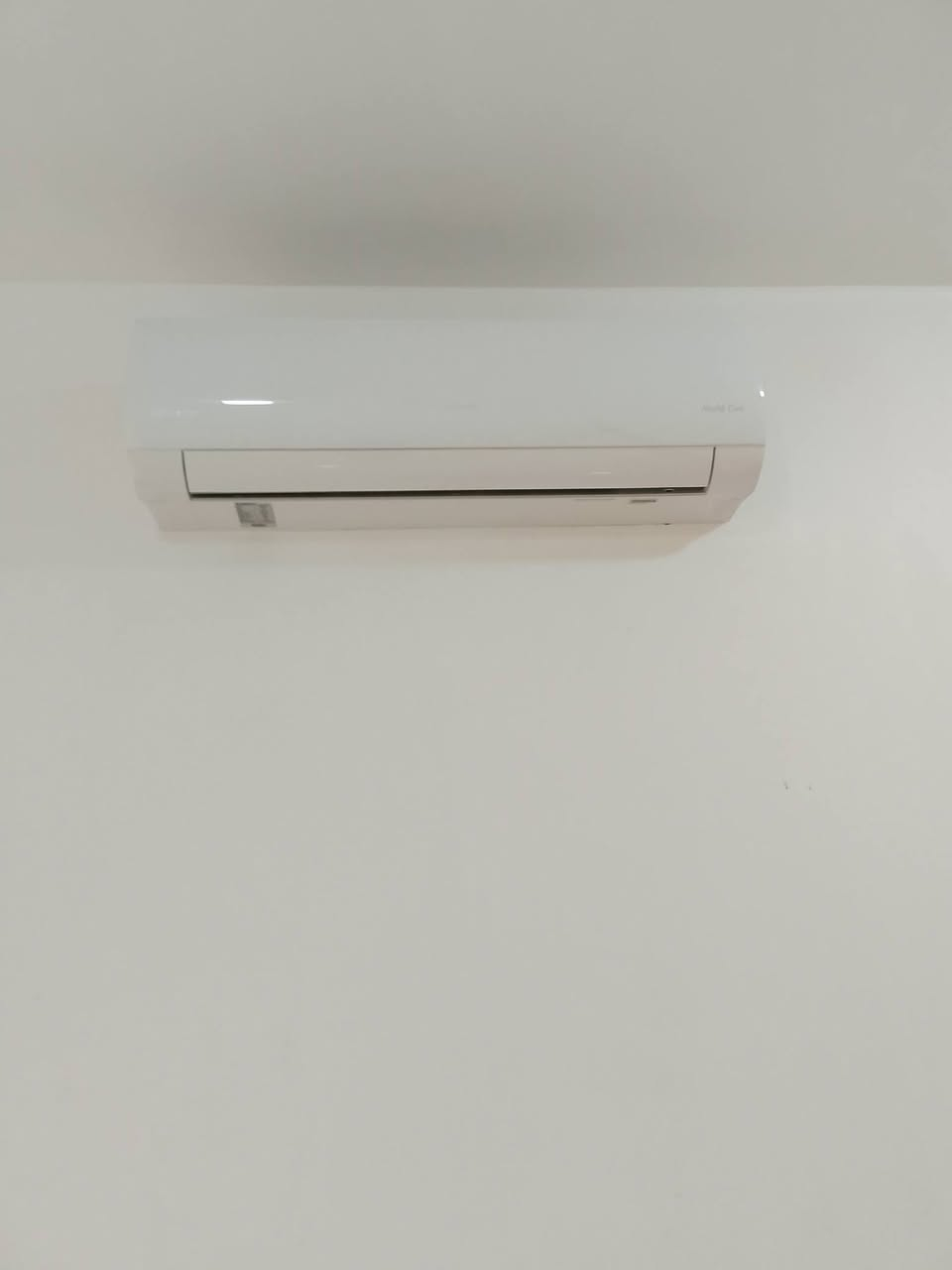 ---

🛠️ خدمات هندسية متكاملة
 والتشطيب بدقة وجودة عالية، تشمل:

🔌 الكهرباء  
- تسيس كهربائي داخلي وخارجي  
- تنصيب السبالت وصيانته باحتراف

🚿 الماء والمجاري  
- تسيس ماء للمنازل  
- تمديد وصيانة المجاري وفق المعايير الهندسية

🏠 السقوف والديكورات  
- تنفيذ السقوف الثانوية بجميع أنواعها  
- جبس بورد، بوردكس، فلين خارجي  
- جميع أنواع الديكورات الداخلية والخارجية

🎨 الأصباغ  
- تنفيذ كافة أنواع الأصباغ الحديثة والكلاسيكية  
- تشطيب نهائي بألوان متناسقة وجودة عالية ونعمل ورق الجدران 

📍 نعمل في محافظة النجف والمناطق المجاورة  
📞 للتواصل: *********** واتساب واي استفسار ادلل 

---
