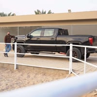 من رخصه الادمن GMC سييرا AT4 موديل 2022 وارد أمريكي بدون صبغ السيارة ب...