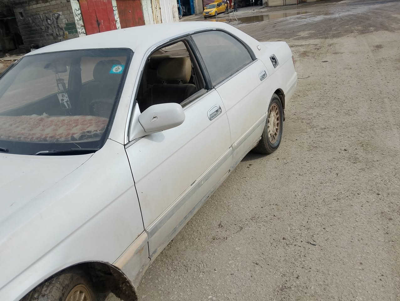 بطه 95 مكفوله كفاله عامه لاطخه ولا صبغ بلاد عل شركه كانت منفيس ومشيت بيه كملته للبصمه وتوفه المالك هسه بدون راعي للستفسار *********** مكلف بنشر
