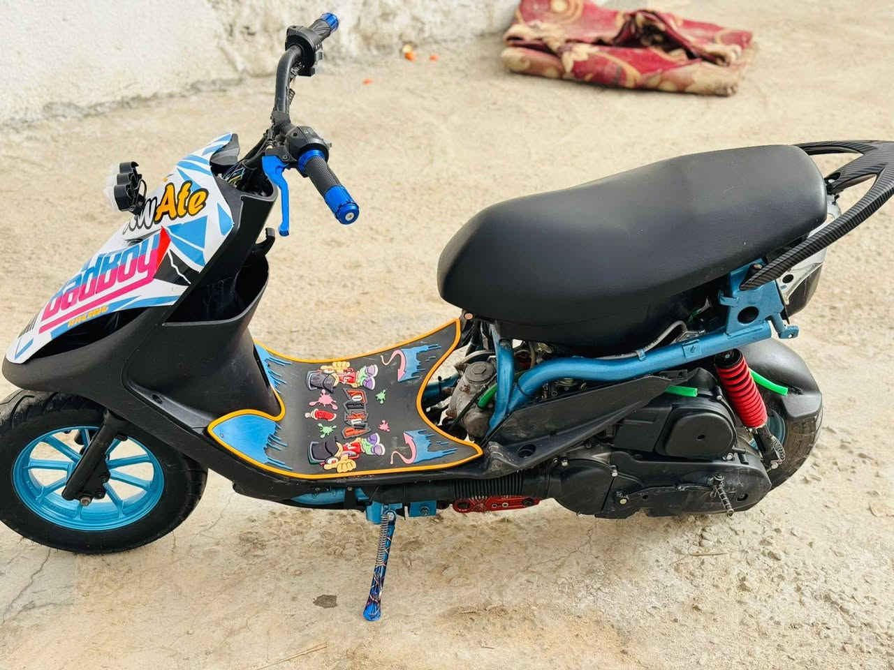 متاح دراجة ماكس عدله بوشه 55 دراجة مبدلة فقط بوشة دراجة مزوده وتعديل كلشي شغال بيها رايدها 600 الف وبيها مجال  مكان بصرة الهارثة واتساب ***********
