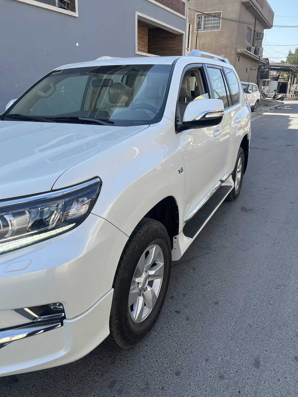 السلام عليكم برادو 2020 ساز مواصفات Txs معروفه فتحة سقف كشنات جلد دبل تانكي سبير تعليك كراسي كهرباء تبريد 3 قطع مكينه 4000 رقم بغداد ماشيه 67000  السعر 390 ورقه اتصال ***********
