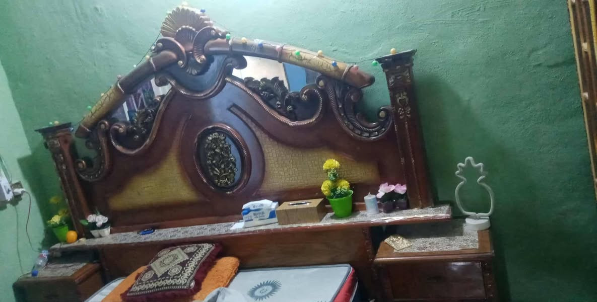 سلام عليكم غرفة نوم صاج اصلي نضيفه مابيها شي من داخل وخارج سبب البيع محتاج سعره ٦٥٠ وبيها مجاال قليل
مكاني مدينه الصدر ***********
