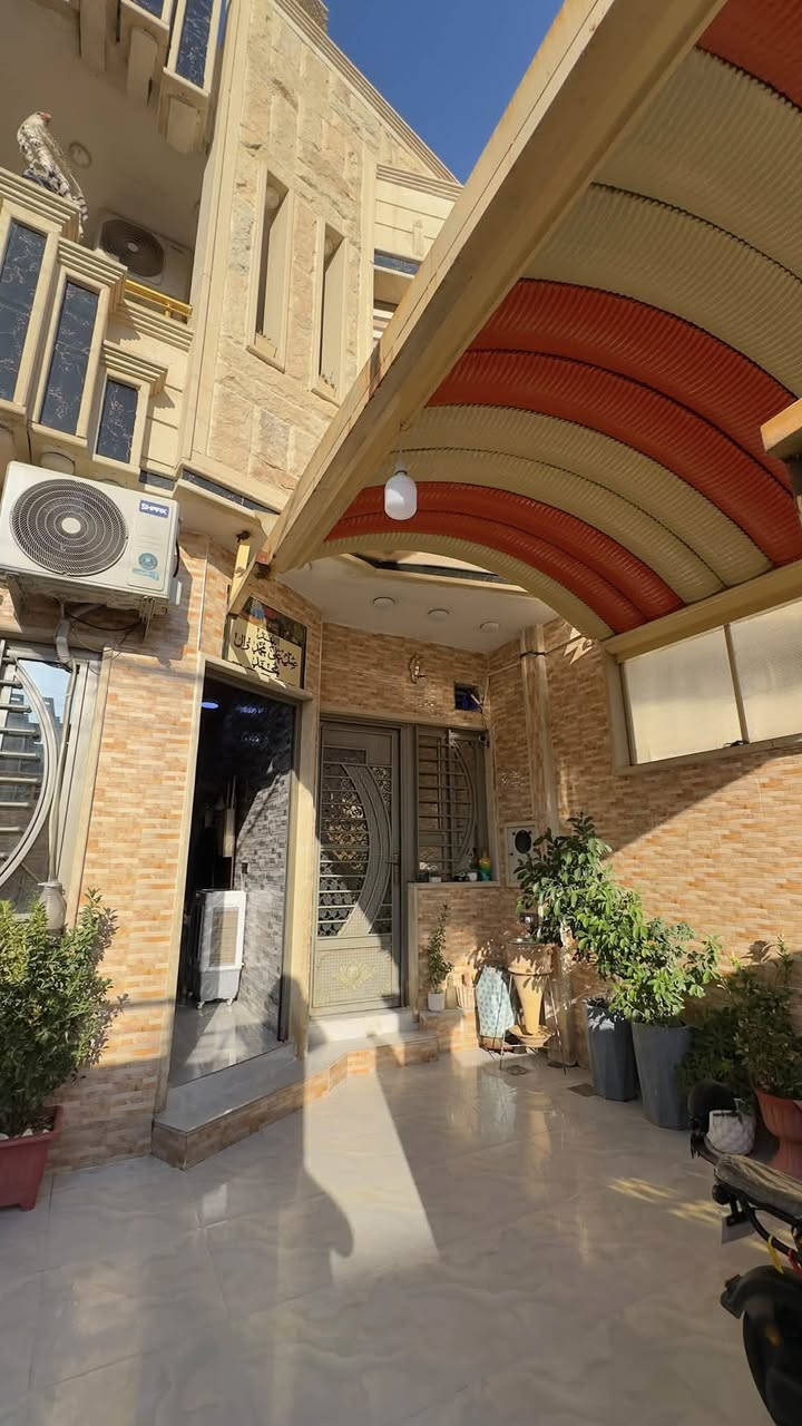 ‼️بيع مستعجل‼️
دار للبيع في حي السماح قرب شارع اربيل

موقع مميز قرب الشارع العام
مساحة الدار ١٢٥ متر وبواجهة ٦ ونص
يحتوي على طابقين ونص 
يحتوي الطابق الارضي على غرفه نوم سويت وهول واستقبال ومطبخ وصحيات وكراج وصحيات خارجية
يحتوي الطابق الثاني على غرفه نوم سويت وهول واستقبال ومطبخ وصحيات 
يحتوي الطابق الثالث على غرفه نوم سويت وهول وسطح ناصي وعالي

بناء الدار حديث وجاهز

للاستفسار اكثر مراجعة مكتب صفوان السنجاري الكائن في شقق الخضراء مقابل السيطره القديمة

أو الاتصال:***********
***********
