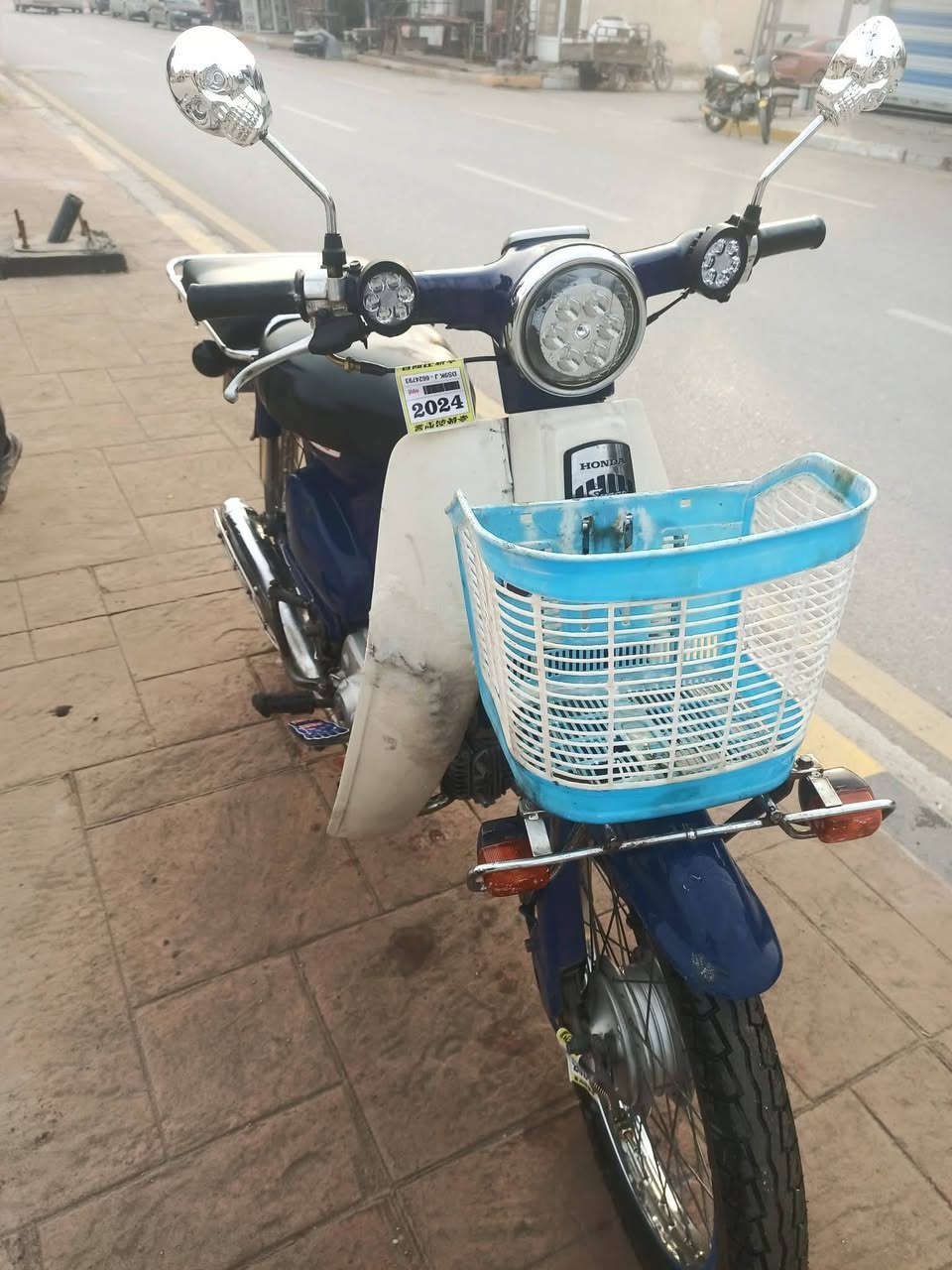 دراجة ياباني ٣ كير السعر ٤٠٠ 
***********
