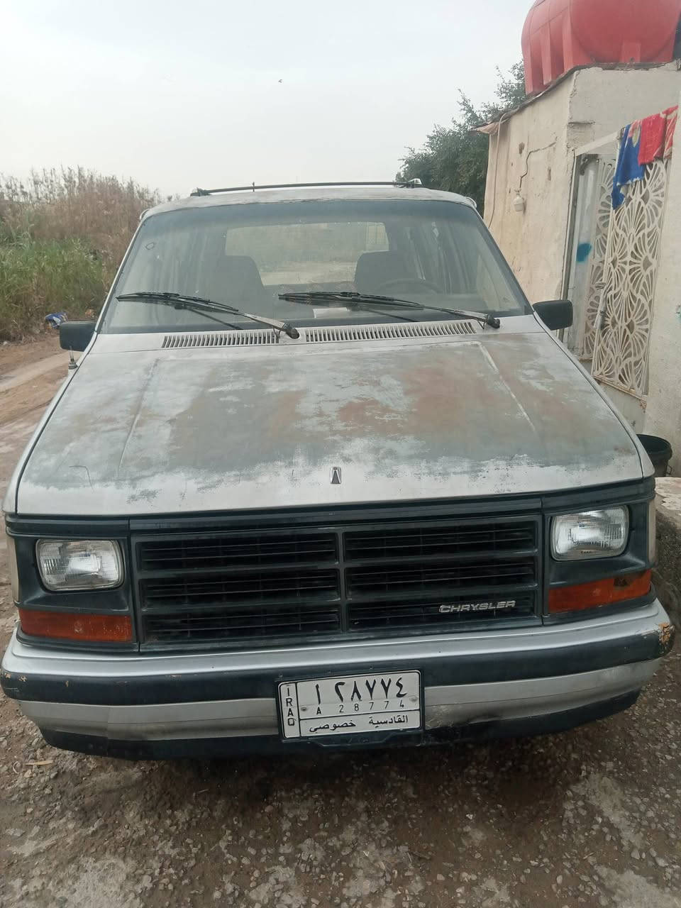 سياره دوج كرايسلر موديل 1990 رقم القادسيه ديوانيه /خصوصي /سياره نضيفه تخم تاير ياباني /السعر 28/المكان عماره ميسان /رقم الاتصال ***********
