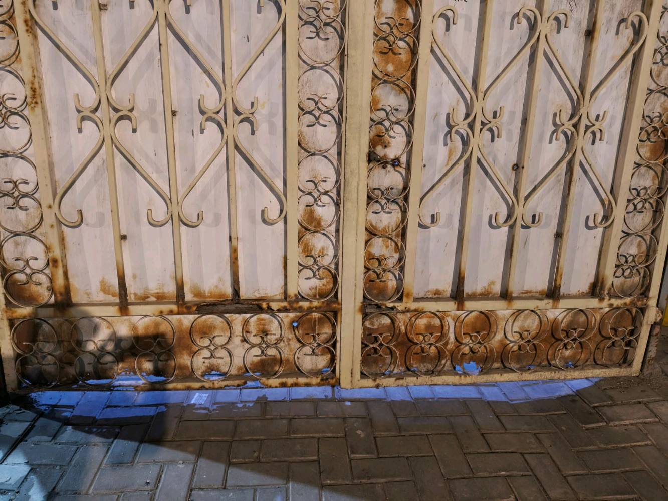 حداد متنقل داخل البصره 
لكافه الحداده 