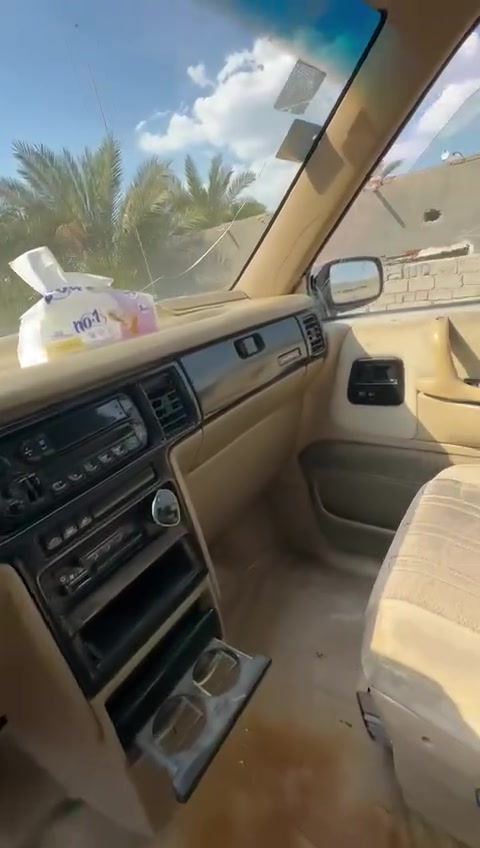 السلام عليكم دوج كلايزر 93 
محرك وكير بلاديات خير من الله 
والسيارة جديدة وبلادية غرفتها وكهربائيتها حلوه 
تخم تاير جديد وفئة الفول تراي للبصره اخذ 
حداية جديده دبلات بوش طبلات كله جديد ومال حاويه 
التبريد كاملة المنظومة فقط ليك
رقم بغداد انكليزي ب اسمي تحويل ثاني يوم سعرها  44 وبيها  مجال بسيط 
مكاني بابل وبالخير على الياخذها 

***********
