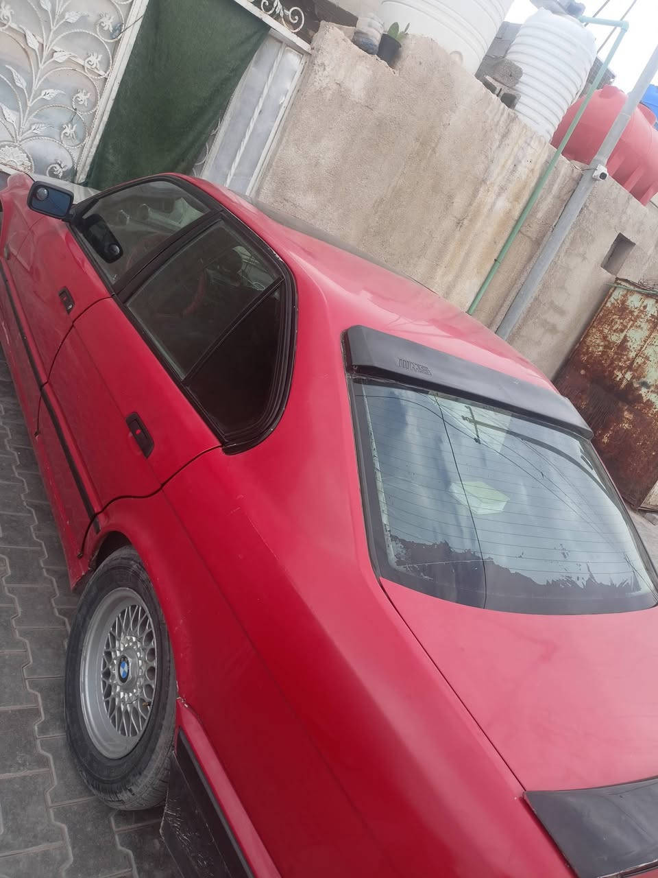 سلام عليكم
بيع مستعجل

بي ام 525 أصل وفصل 
كير عادي 
موديل 1991 

بجم عريض 

باسمي مشروع وطني 

رقم بغداد دولي

مكينه مسكر 525 تك فانوص 

مكينه وكير وحداده بحاله جيده 

ويل خليه 

تبريد خير من الله 

سلايت 

سنتر لوك 

شباك ،بجم m

دعاميه المامي m

دعاميه لخلفي كت m

سبايدر m

دركه m

دوسات m

منضومه زنون 

جام كهرباي 

صالنصه رياضي 

سعر 48 وبيها مجال كلش قليل 

عنوان بصره ام قصر ***********
