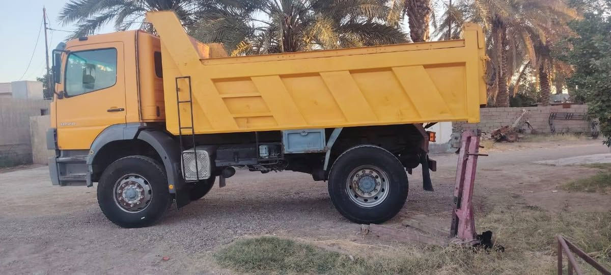 السلام عليكم 

مارسيدس اتيكو قلاب موديل 2002 رقم صلاح الدين  سنوية ل 2030 محرك سته سلندر تاير حجم 22 قماره بلادي كفاله عامه ورك امامي خلفي اللوري تخم تاير جديد بدي قجمه مايلر مكان صلاح الدين قضاء بلد للاستفسار الاتصال على ***********
