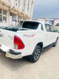 هايلكس V6 • ٢٠٢٠ • بدون صبغ