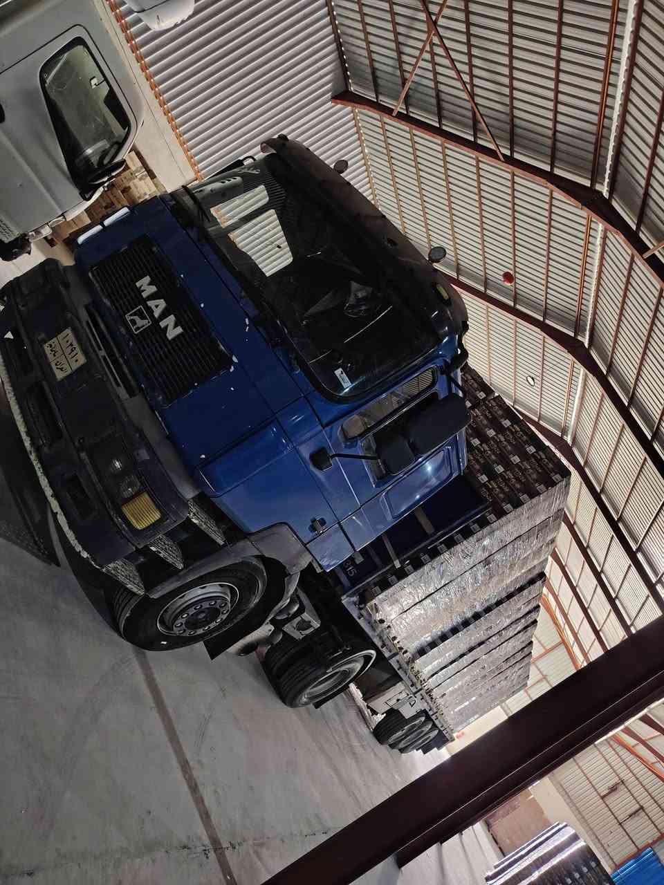 السلام عليكم مان للبيع ***********
