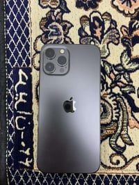 عندي آيفون ١٢برو ماكس مبدل شاشه فقط مبايل نضيف السعر ٥٠٠وبي مجال بسيط ...