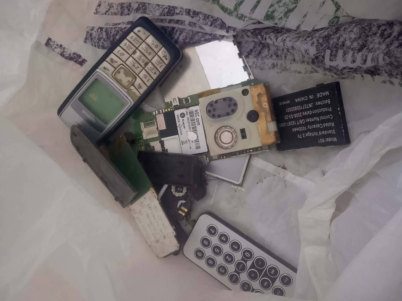 موبايلات عطلانات كلهن بخمسه مكاني بلفلاحيه


**إذا كنت صاحب هذا الإعلان وتريد حذفه لأي سبب، رجاءا أرسل رسالة إلى الدعم الفني**