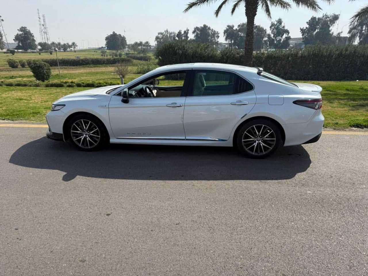 للبيع 
كامري موديل ٢٠٢٣ خليجي GLE 
السيارة مكفولة عدا ملاحظات جدا بسيطة 
رقم بغداد بأسمي مداور ثاني يوم 
السعر المطلوب ٢٢٣$ وبيها مجال للطيبين 
اتصل وبيك خير وتدلل ***********
