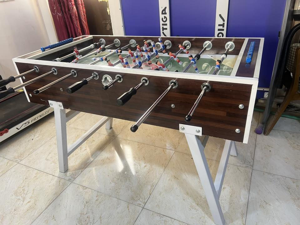 منضده وفيشه استخدام قليل كلش للبيع هاتف *********** المكان بغداد
