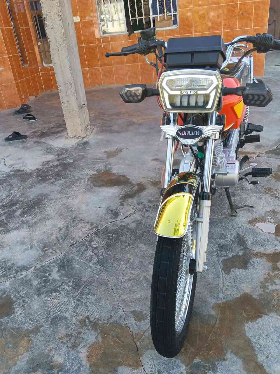 🏍️ تايكر سولنك 25 للبيع | حالة ممتازة ومحرك بشرط النظافة (مبدلة شاشة فقط).
💰 السعر:760 (تفاوض بسيط)
📍 الموقع: الشرقاط / قرية العيثة
📞 واتساب: ***********
