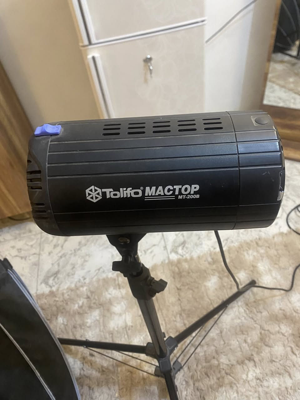 سيت الإضاءة كامل مستخدم قليل جان عندي بيج اصور بي القطع واضمة بعد ما استخدمة
للبيع مكاني بغداد الزعفرانية 
***********
