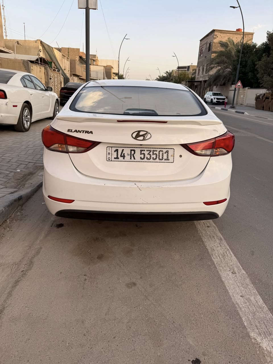 مواصفات الخليجي معروفه محرك وكير على وضع الشركه ماشيه 90 باتري جديد حداديه زينه بيها طخات بصفحه العبري موضحه بالصور 

مكاني / البصره شط العرب 

☎️ ***********

سعر / 122 وبيها مجال او مراوس بالنترا حديث وجاهز للفرق
