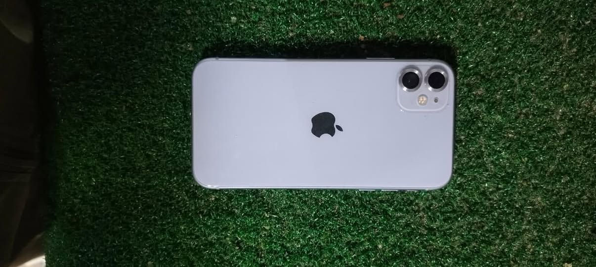‏سلام عليكم iPhone 11 عادي للبيع السعر مال 200 سعر ماله قفله 200 نهايته مبدل بشاشة بطارية خدمة حجي￼ بطارية 76 مكان بغداد البلديات رقم الهاتف ***********
