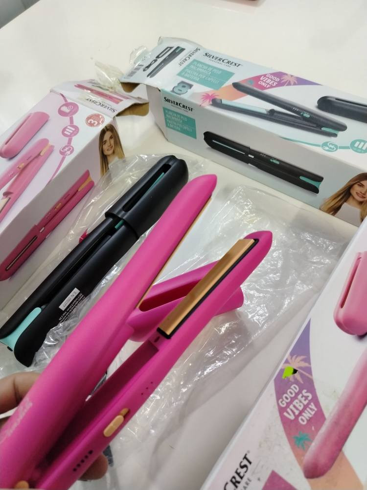 ئتوی شەحنی ئەڵمانی شەریکەی selver crest 
فوول کوالێتی مواسەفاتی بەرز دەرەجەی گەرمی تا 200 پلەی هەیە ڕەنگی ڕەش و پەمەی بەردەستە 
شوێن سلێمانی گەیاندن هەیە
ژم/***********/*********** السليمانية, العراق
