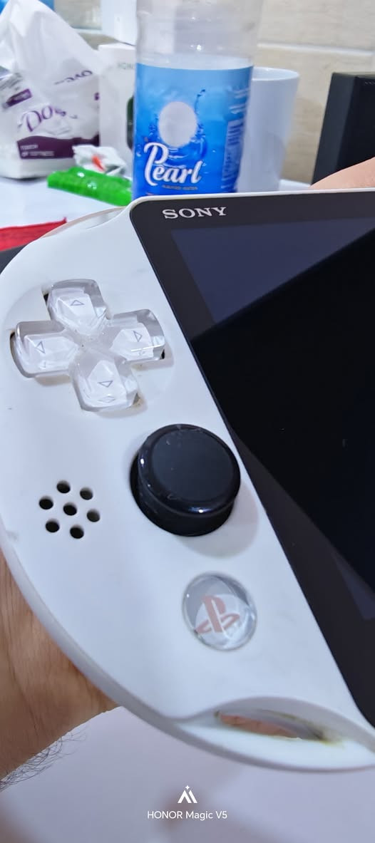 السلام عليكم و رحمة الله و بركاته

PSP VITA OLED PCH- 2000

Crystal white

ذاكرة 256 گيگا Adata اصلية

هولدر مال رام مال بي اس بي فيتا اصلي

حافظة سودة

انطيك ويا الشاحنه الي استعملها انا عندي بلك مال شاومي 120 واط و كيبل شحن

السعر 250 الف قفل رجائا لحد يعامل مكلفني اكثر من هذا

مهكر كامل و بي خير من الله العاب والي يتواصل وياي ادزلة فيديو يشوف كلشي بالجهاز

نظيف جدا الجهاز مشتري انا بنفسي من Ebay وتقريبا ما مستعملة الا قليل

للتواصل خاص عندي توصيل كل المحافظات و التوصيل احسبة مجانا


**إذا كنت صاحب هذا الإعلان وتريد حذفه لأي سبب، رجاءا أرسل رسالة إلى الدعم الفني**