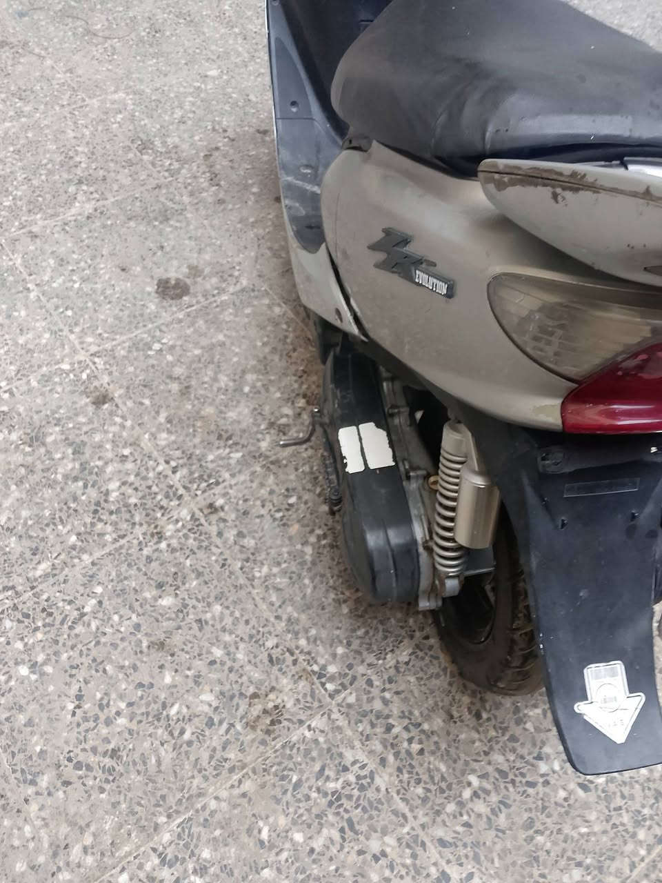 سلام عليكم درجه عصفوريه سبيزر مجنح 60 ياباني كل شغال سلف هندر مكينه شالع معدال  كهربيات شغال وراق كامل مكاني بغداد الشعله سعر ٢٢٥الف ***********
