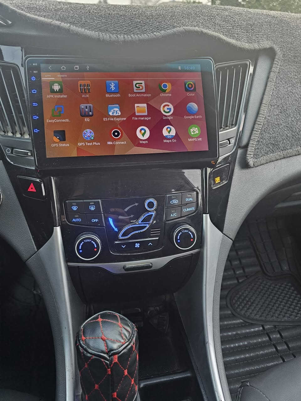 هونداي سوناتا 2012 لمتد فول مواصفات امريكي محرك 4 سلندر 2400 جي دي اي يشتغل نفس الدوش على اي بانزين بدون دوانص  ... السنويه بسمي وجديده مشروع وطني  تندار باسم اي شخص وتتجدد باي محافظة  لوحات الشكل الجديد.. ... حدادية نص عمر  وتايرات جديده ...بصمه تشغيل عن بعد ..شاشة اندرويد برامج ... تبريد قطعتين كمبريسر ميكانيكي  ...كشنات جلد وياها تدفئة ...سستم صوت انفنتي ...سيارة جاهزه من كلشي بنوارما جام دبل... اي اعطال بلعينه ماكو ...دهونات بقية الامور كلها جديده . السيارة مستخدمه من قبل عائلة فقط ..كير ومكينه مكفولات ....السعر 110 مكان السيارة محافظة ميسان العمارة دور النفط والرقم ***********
