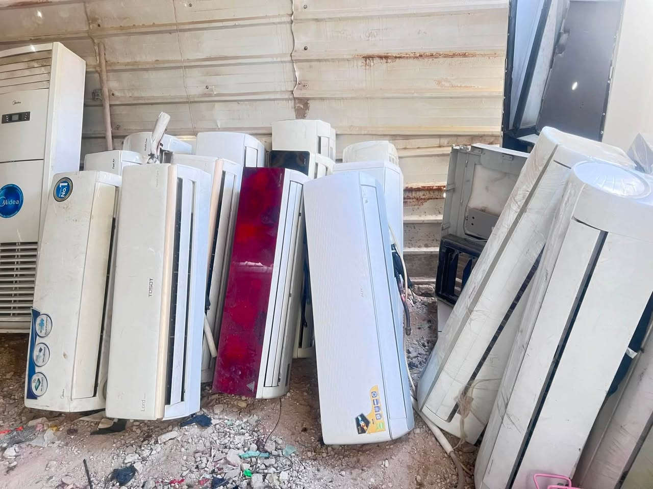 السلام عليكم ورحمة الله وبركاته
عندي مجموعه سبالت للبيع 
1-خارجيه + داخليه ( طن - طن ونص - 2 طن - 3 طنن 
( تاخذ عل شغل ) 
2-خارجيات للبيع شغالات 
3-داخليات شغالات نضيفات عل فحص 
4- عندي غاز (22)
5-عندي غاز (410)
5-ضمان عل قطعه ( اسبوع ) 
6-متواجد عل واتساب وعل رقم فقط 
7- رقمي 

***********
(مكاني بلديات تقاطع الكهرباء )
