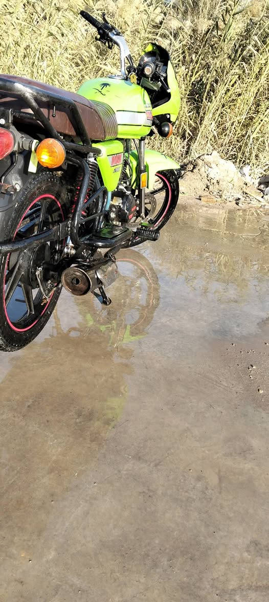 دراجه ديوان نفخ كلك كلك للبيع موديل 24 كفاله عامه محرك 200 لون تفاحي مميز تايرات جدد محرك جديدرايدها 1000 وبيها مجال مكان ديوانيه دغاره للتصال ***********
