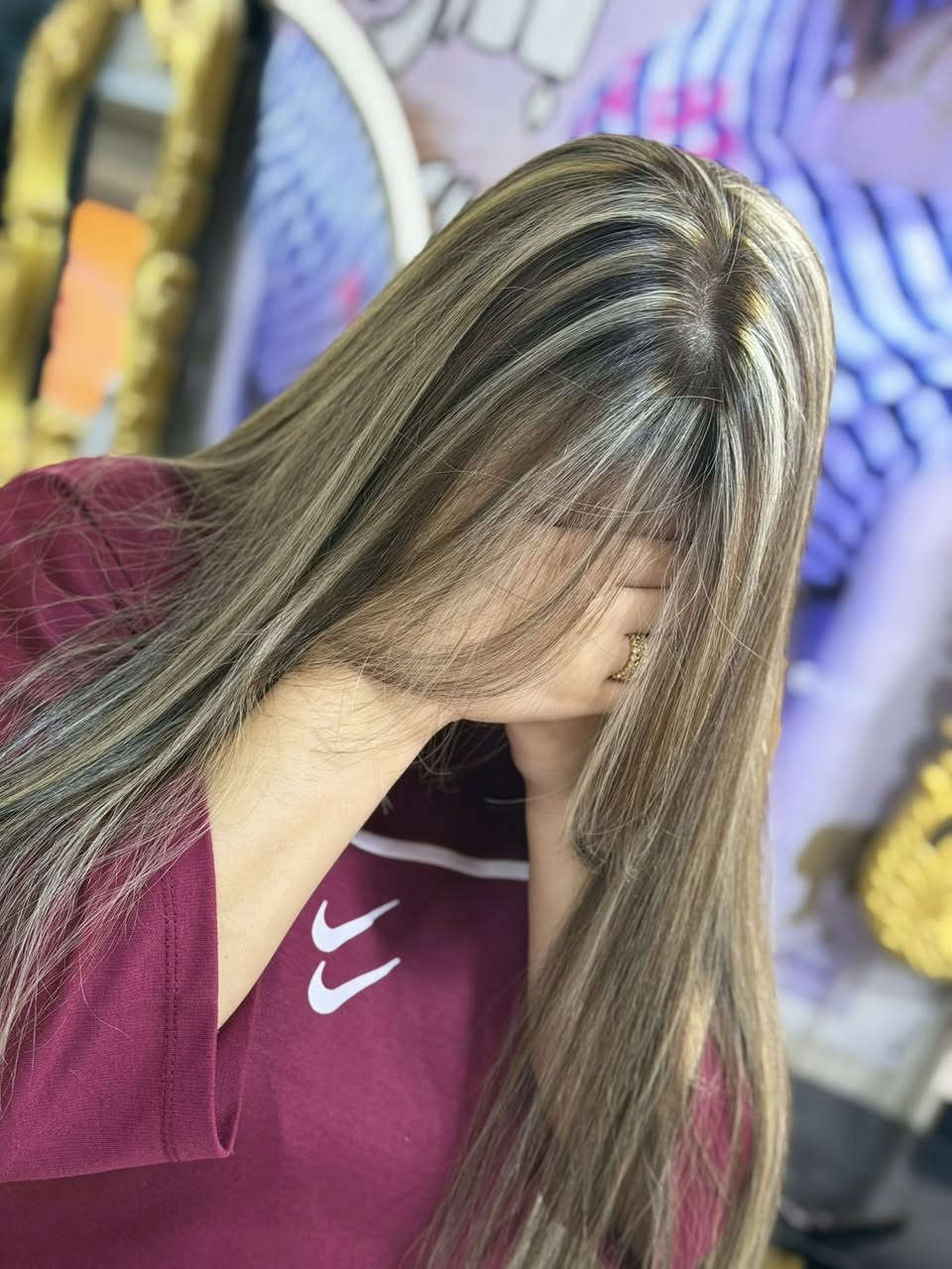 ️
🔥 رجعنالكم بأقوى عروض الصيف 🔥
من صالون الماكيرة زوزة ❤️‍🔥

💄 الصيف وصل… ووقت التغيير الحقيقي بدأ
👑 إطلالة تخليج حديث الكل وأنوثة ما تنسى

💥 عرض الصيف المميز 💥
👭 كل زبونتين… الثالثة مجاناً

━━━━━━━━━━━━━━

🎀 توحيد لون الشعر
• قصير — 10,000 د.ع
• وسط — 15,000 د.ع
• طويل — 20,000 د.ع
⚠️ الطويل جداً غير شامل العرض

🎨 أصباغ الشعر
• قصير — 10,000 د.ع
• وسط — 15,000 د.ع
• طويل — 20,000 د.ع
⚠️ الطويل جداً غير شامل العرض

👩‍🦰✨ صبغ + خصل
• قصير — 25,000 د.ع
• وسط — 35,000 د.ع
• طويل — 50,000 د.ع
⚠️ السلفون غير شامل العرض

👑💖 تسريحات + معالج بروتين
• قصير — 25,000 د.ع
• وسط — 40,000 د.ع
• طويل — 75,000 د.ع
⚠️ الطويل جداً غير شامل العرض

━━━━━━━━━━━━━━

🎁 ويا زوزة… الجمال يبدأ من أول لمسة ✨

💕 دلّلي نفسچ وعيشي إحساس التغيير بإطلالة جديدة ومميزة

⏳ العرض لفترة محدودة والحجز مسبقاً

━━━━━━━━━━━━━━

📍 العنوان:
بغداد الجديدة
قرب أفران الدرويش — مجاور تجهيزات أبو توني
للحجز والاستفسار: ***********
