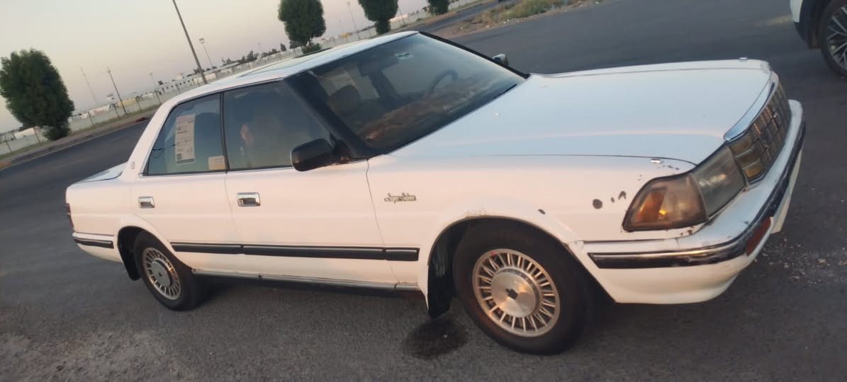 السلا عليكم
سوبر هارتوب 1989
يسرى بلادي ومحرك فايف ام بلاد 
سياره جاهزه 
السعر 54 وبيها مجال للطيبين
ע تراسلني مكلف بالنشر❌
***********
